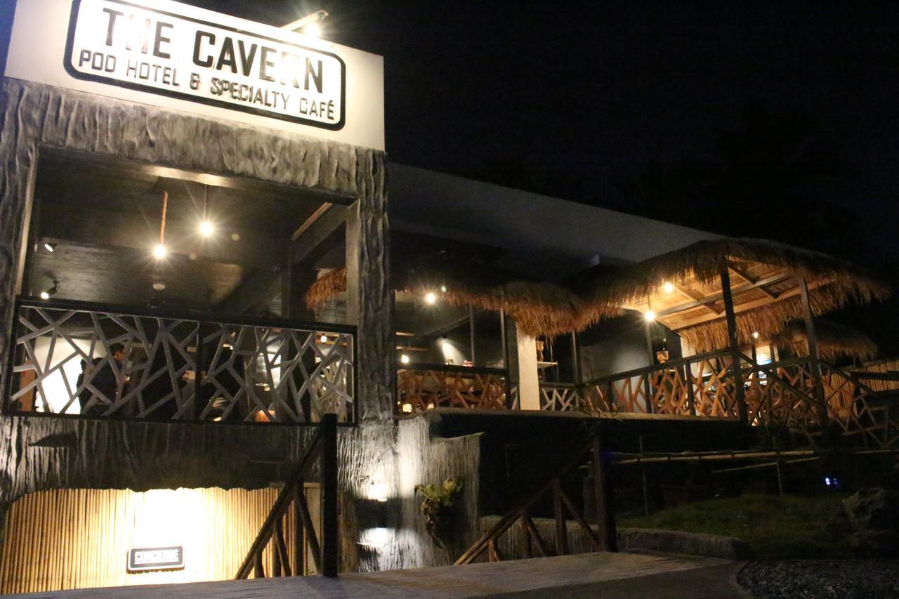 The Cavern Pod Hotel & Specialty Cafe Ел Нидо Екстериор снимка
